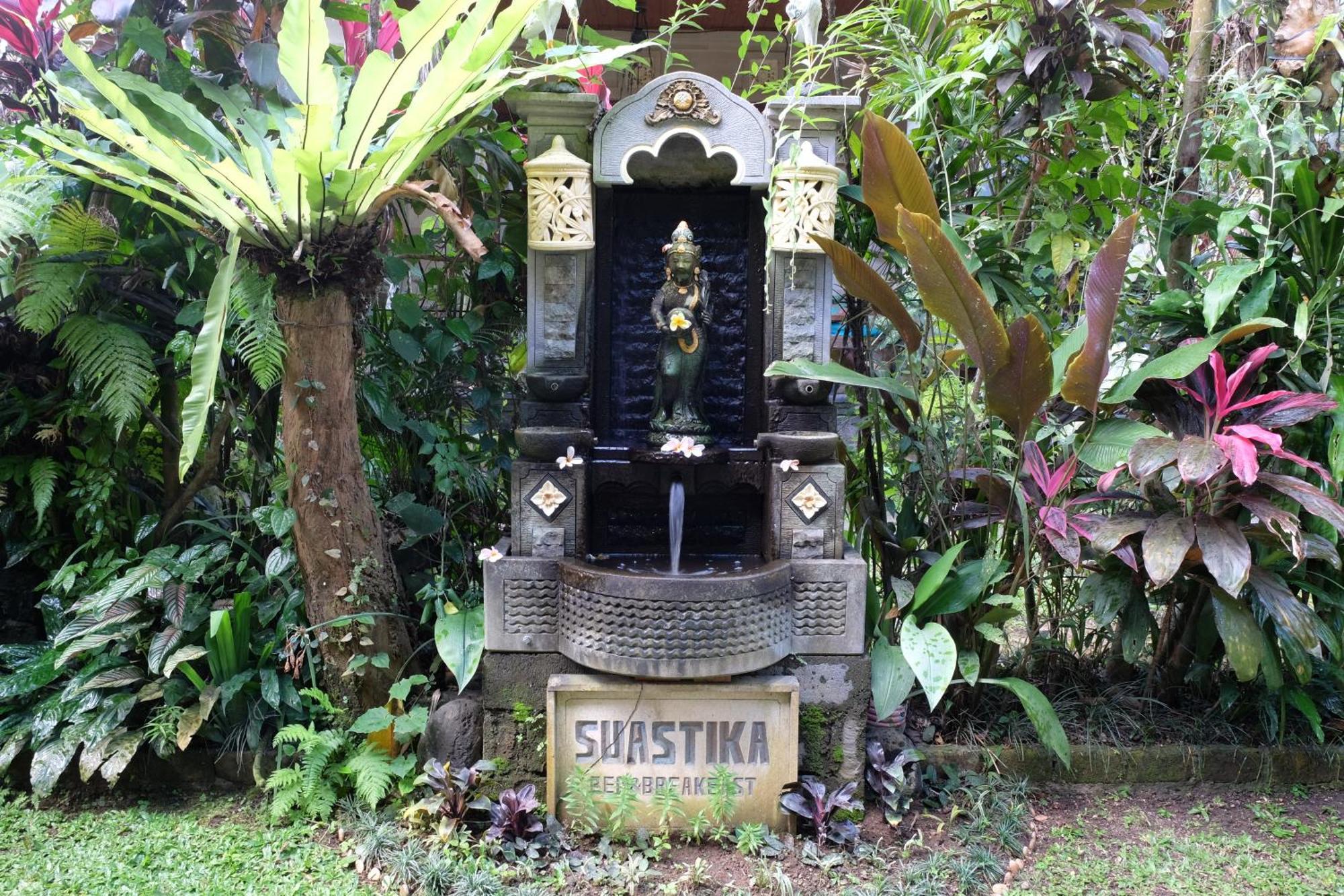 Suastika Guest House Ubud المظهر الخارجي الصورة