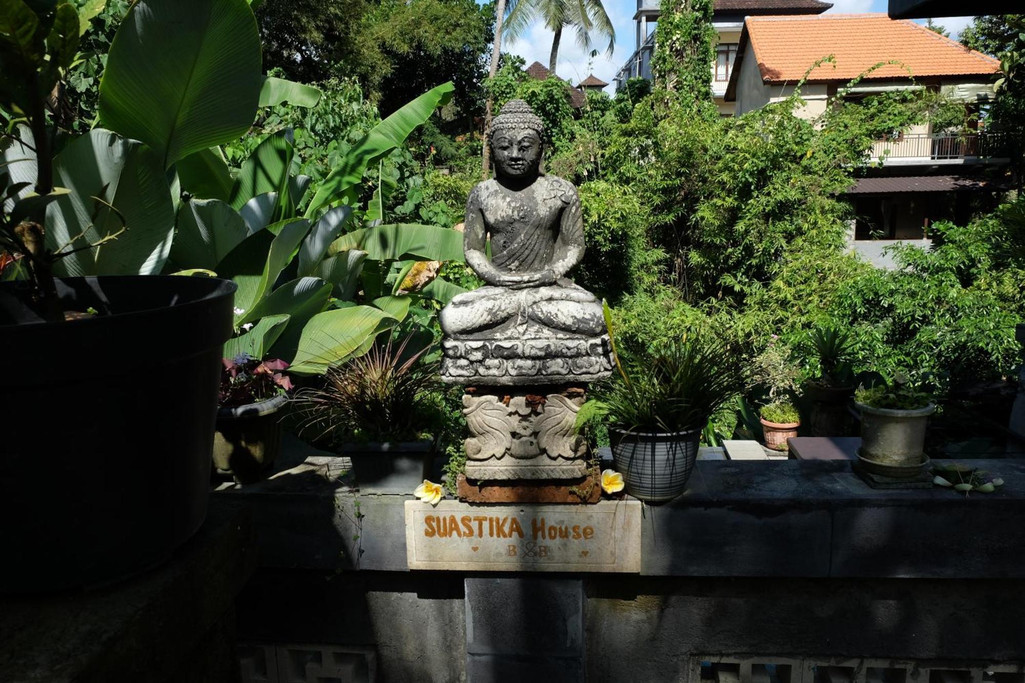 Suastika Guest House Ubud المظهر الخارجي الصورة